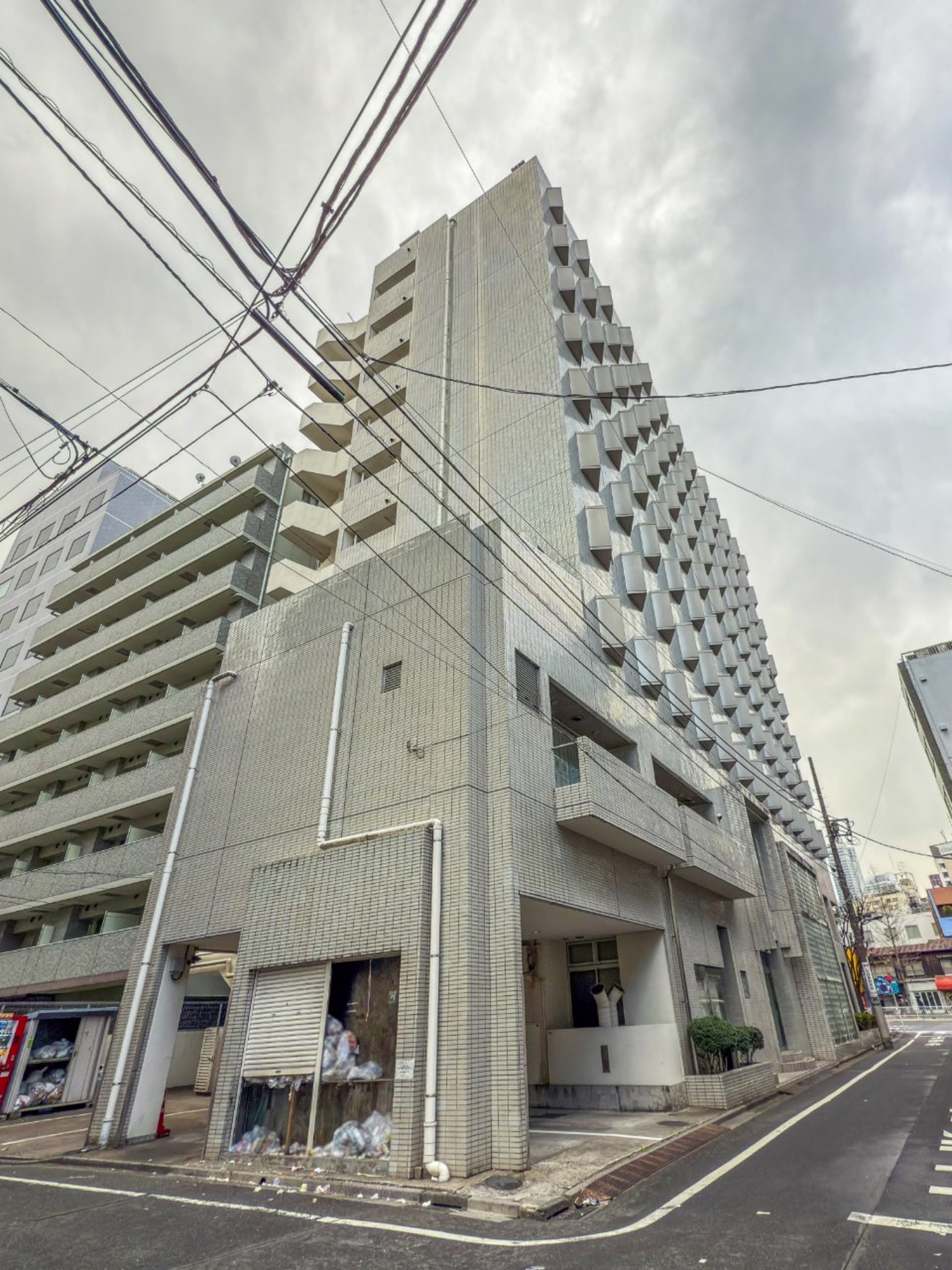 新宿5-15-7