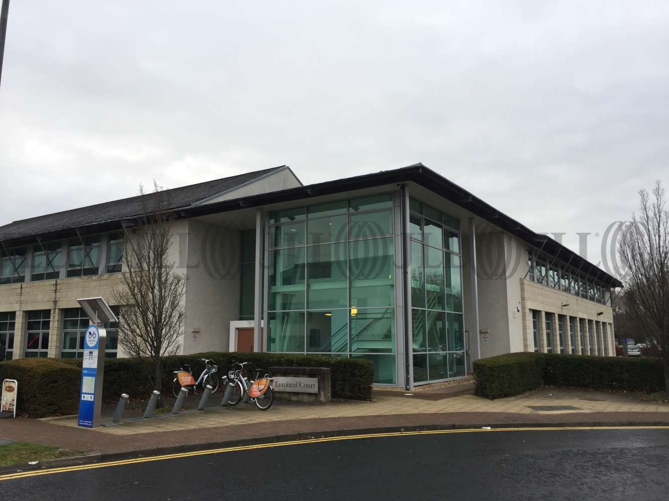 Rent, Lomond Court, Stirling, FK9 4TU JLL