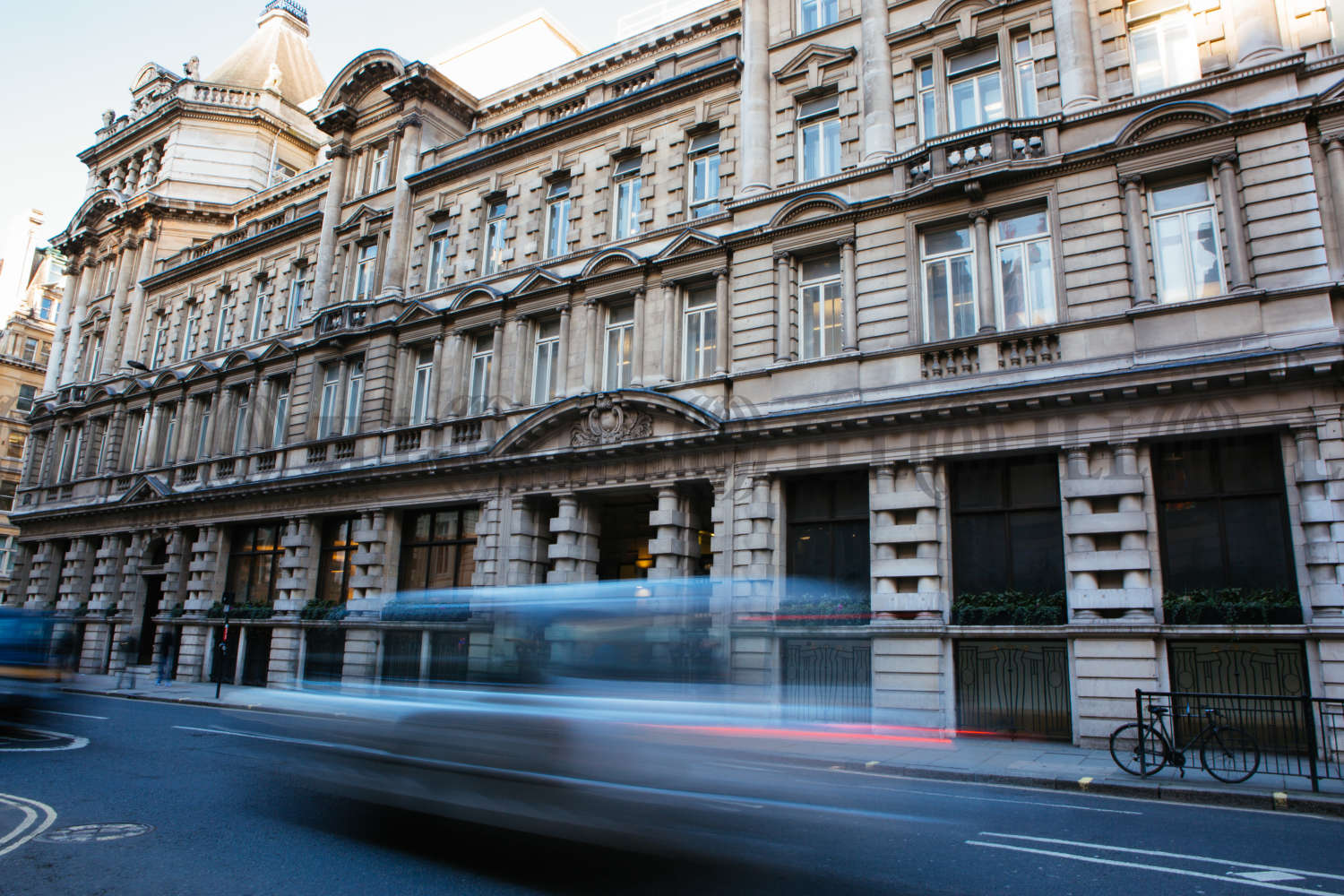 Serviced Office and Coworking Space for Rent Salisbury House EC2M 5QQ