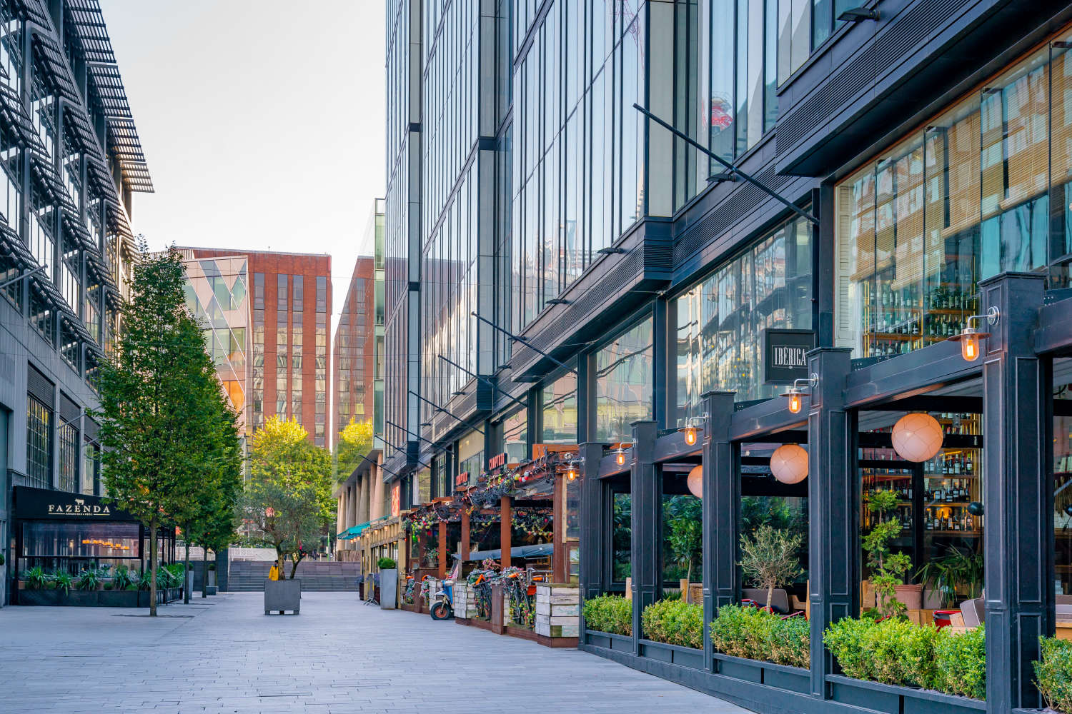 Rent, Riverside, Manchester, M3 5FS JLL