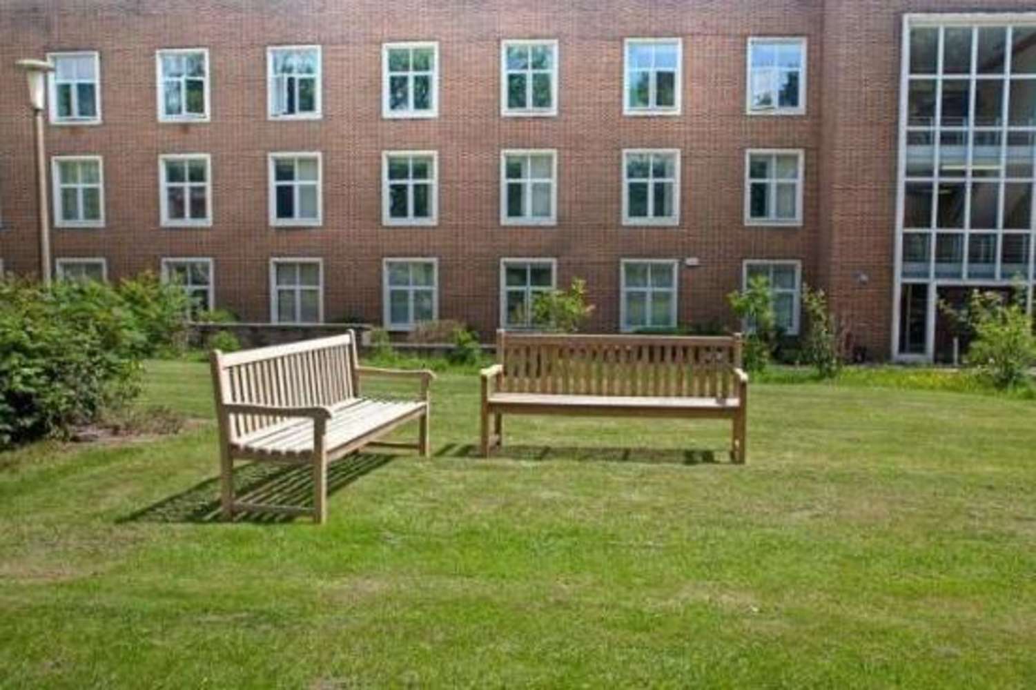 Rent, Mamhilad Park Estate, Pontypool, NP4 0HZ JLL