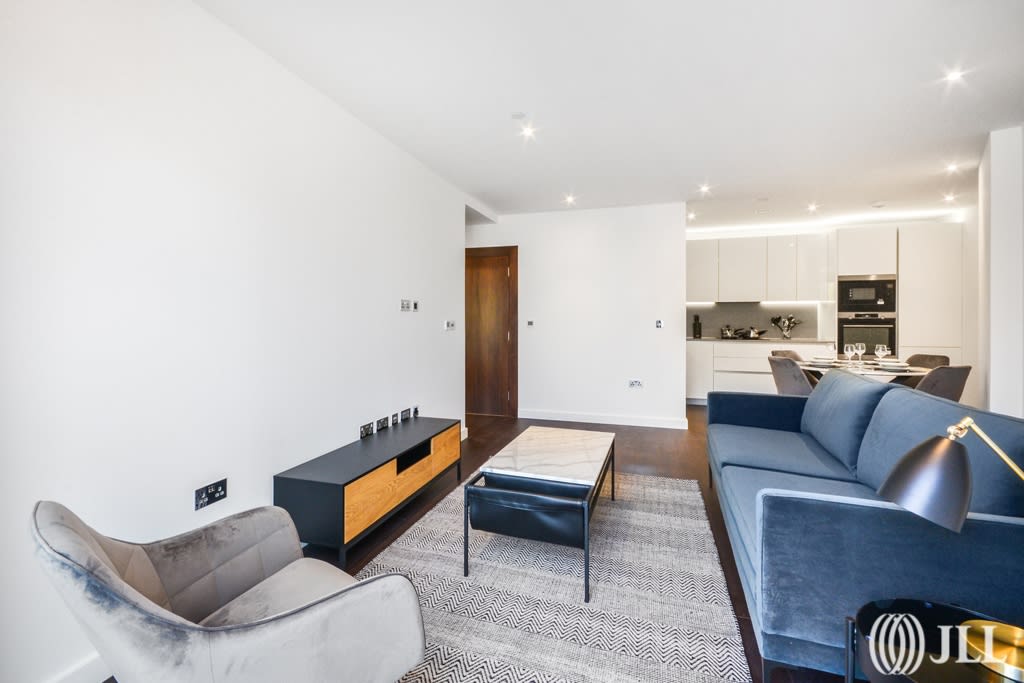Lexington Gardens London SW11 3