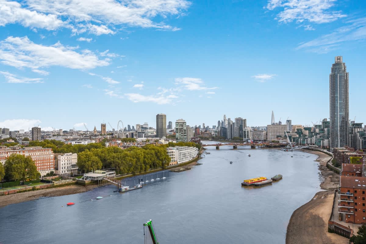 Nine Elms Lane London SW11, London SW11 Apartment for sale JLL