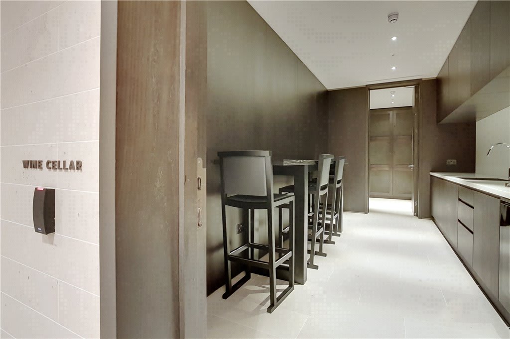 Gallery Slide 14