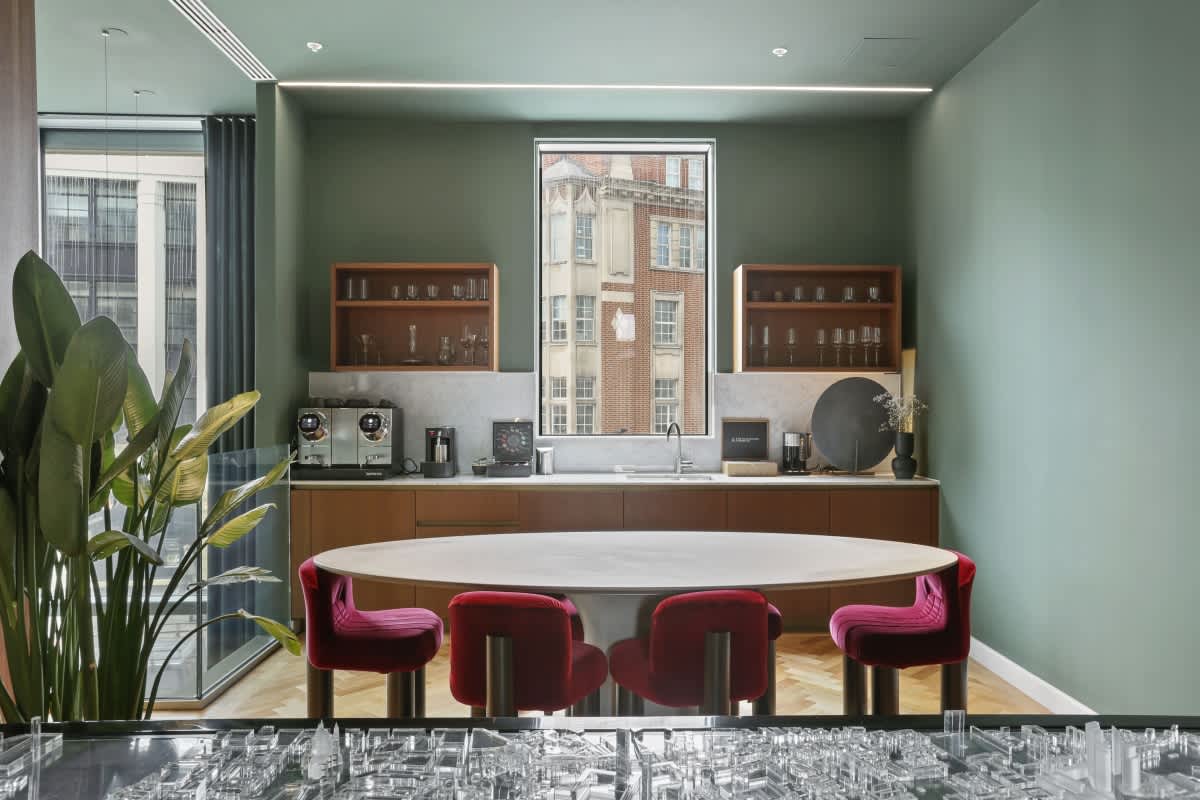 Gallery Slide 19