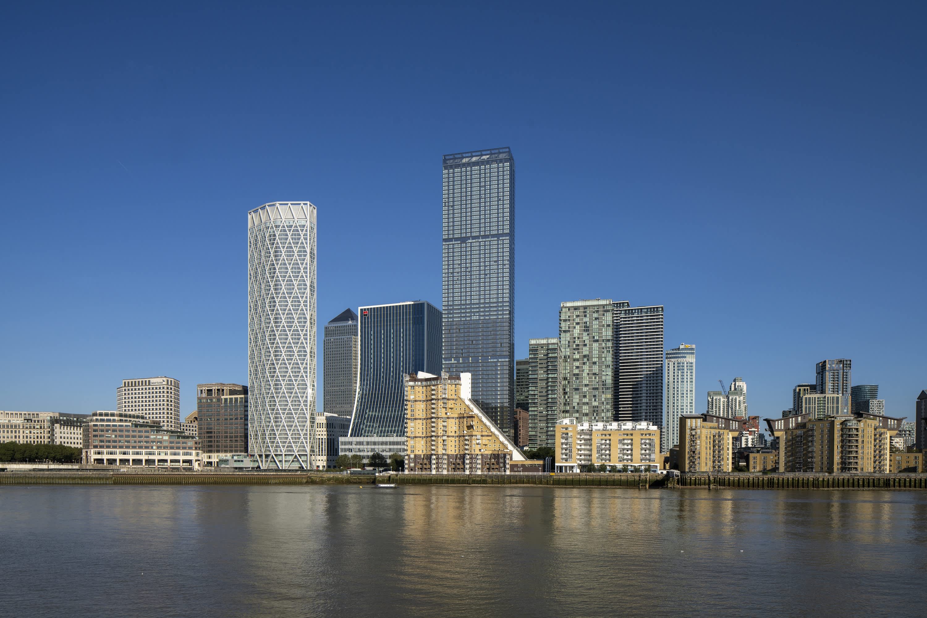 Landmark Pinnacle, Canary Wharf, E14 - New build homes for sale | JLL ...