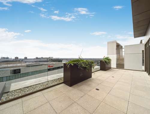 Apartment London, W12 - White City Living, Lincoln Apartments, Fountain Park Way, London W12 - 01