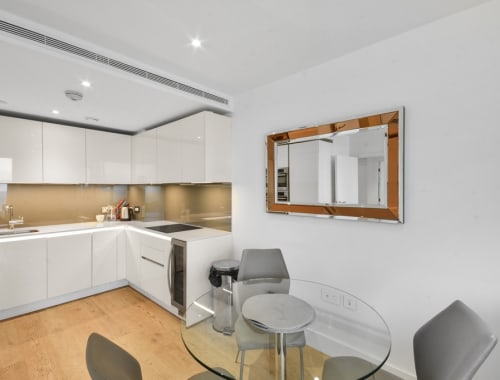 Apartment London, SW11 - Lombard Road London SW11 - 02