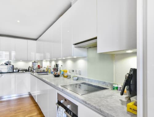 Apartment London, E20 - Titian Heights, Scarlet Close, London, E20 - 03