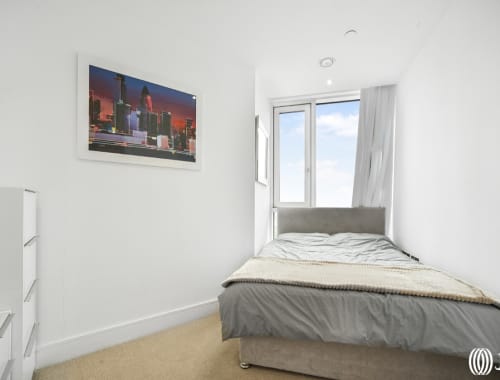 Apartment London, E15 - Sky View Tower, High Street, London E15 - 13