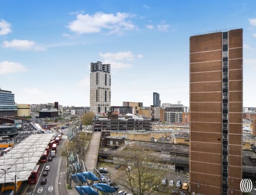 Apartment London, E15 - Unex Tower, Station Street, London, E15 - 21