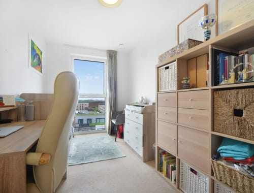 Apartment London, E20 - Zeller House, Scarlet Close, London, E20 - 10