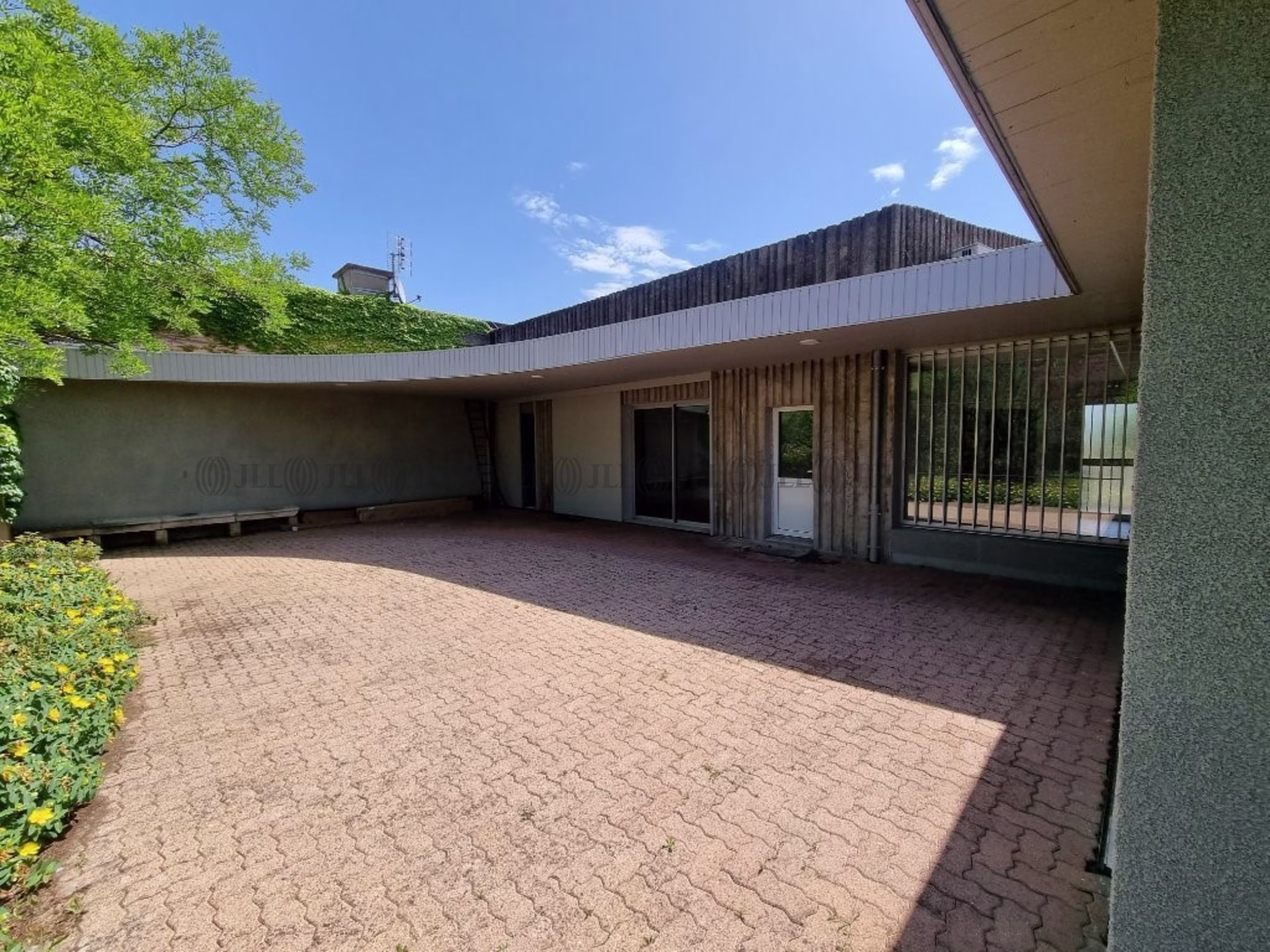 54 AVENUE DE VERDUN 69220 BELLEVILLE
