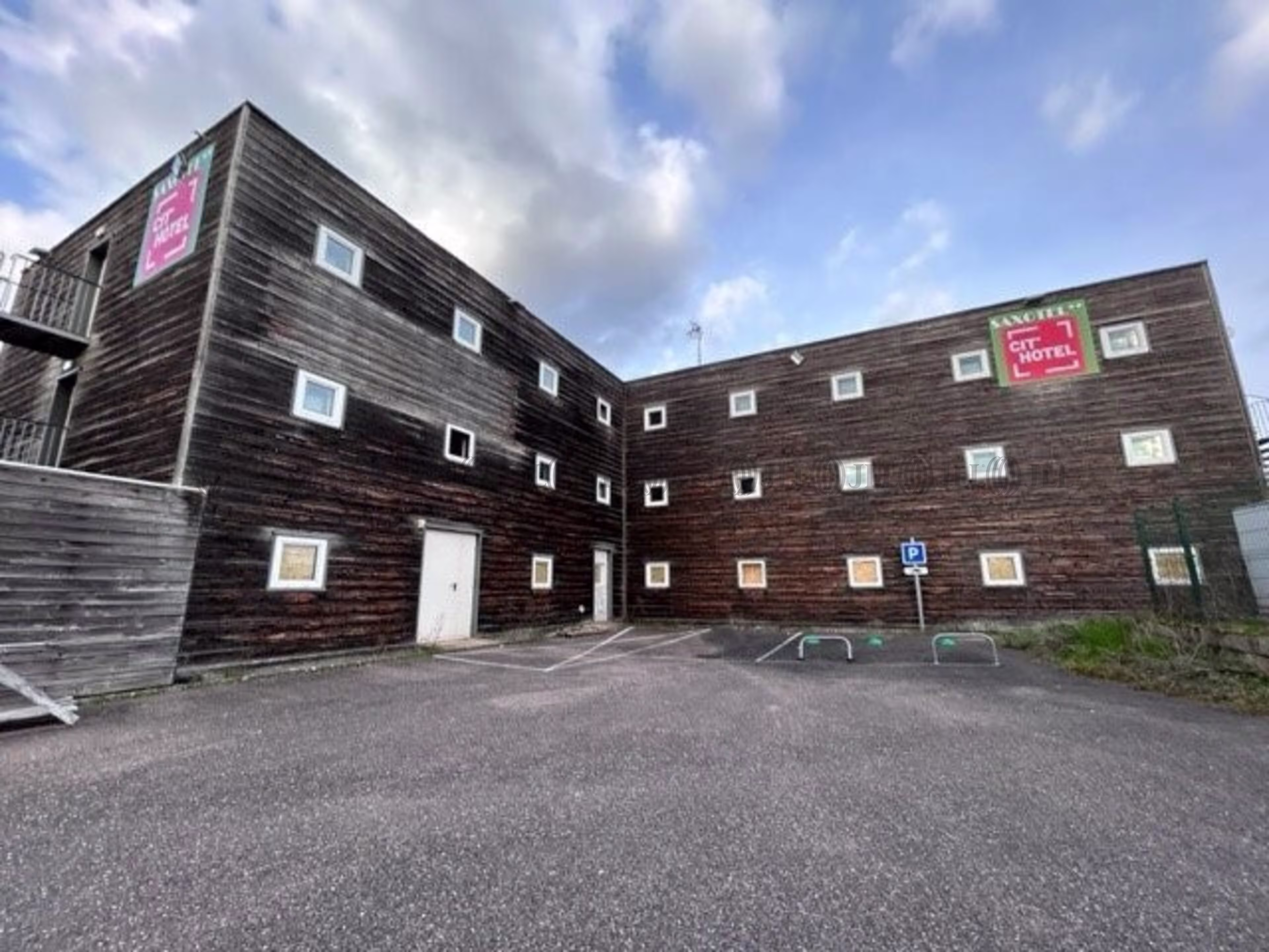 9 RUE ANDRE MARIE AMPERE