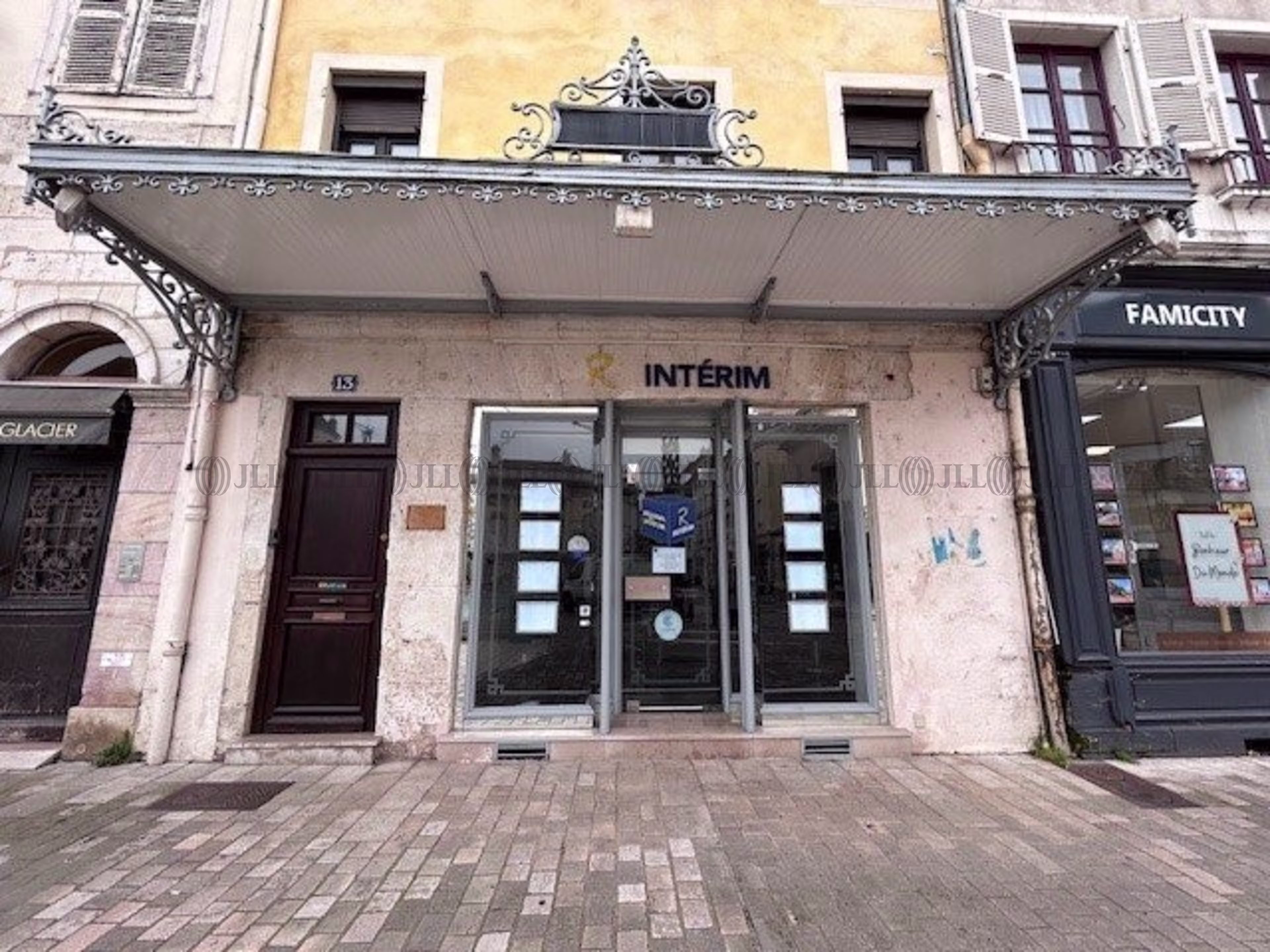 13 PLACE DE L HOTEL DE VILLE