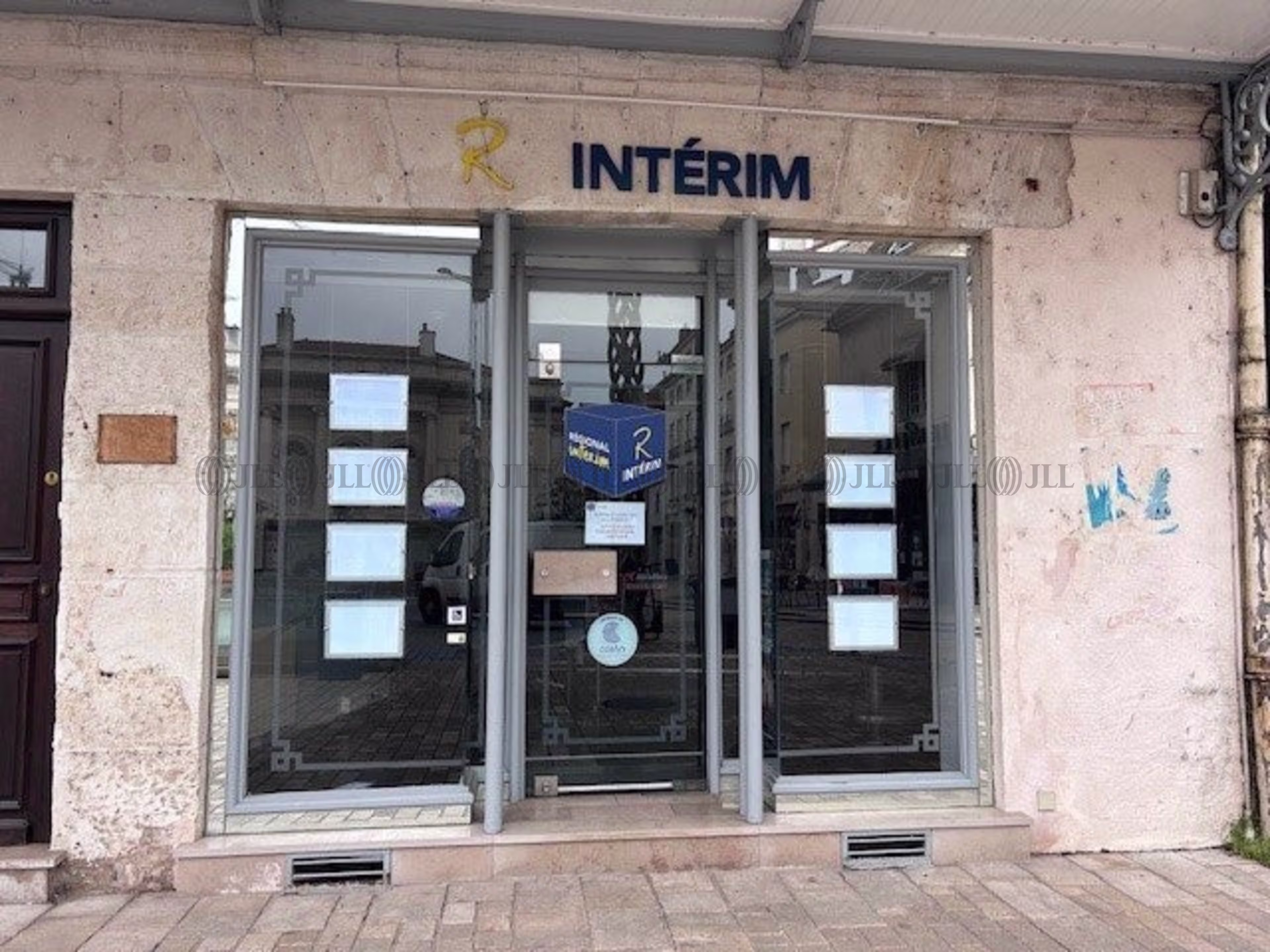 13 PLACE DE L HOTEL DE VILLE