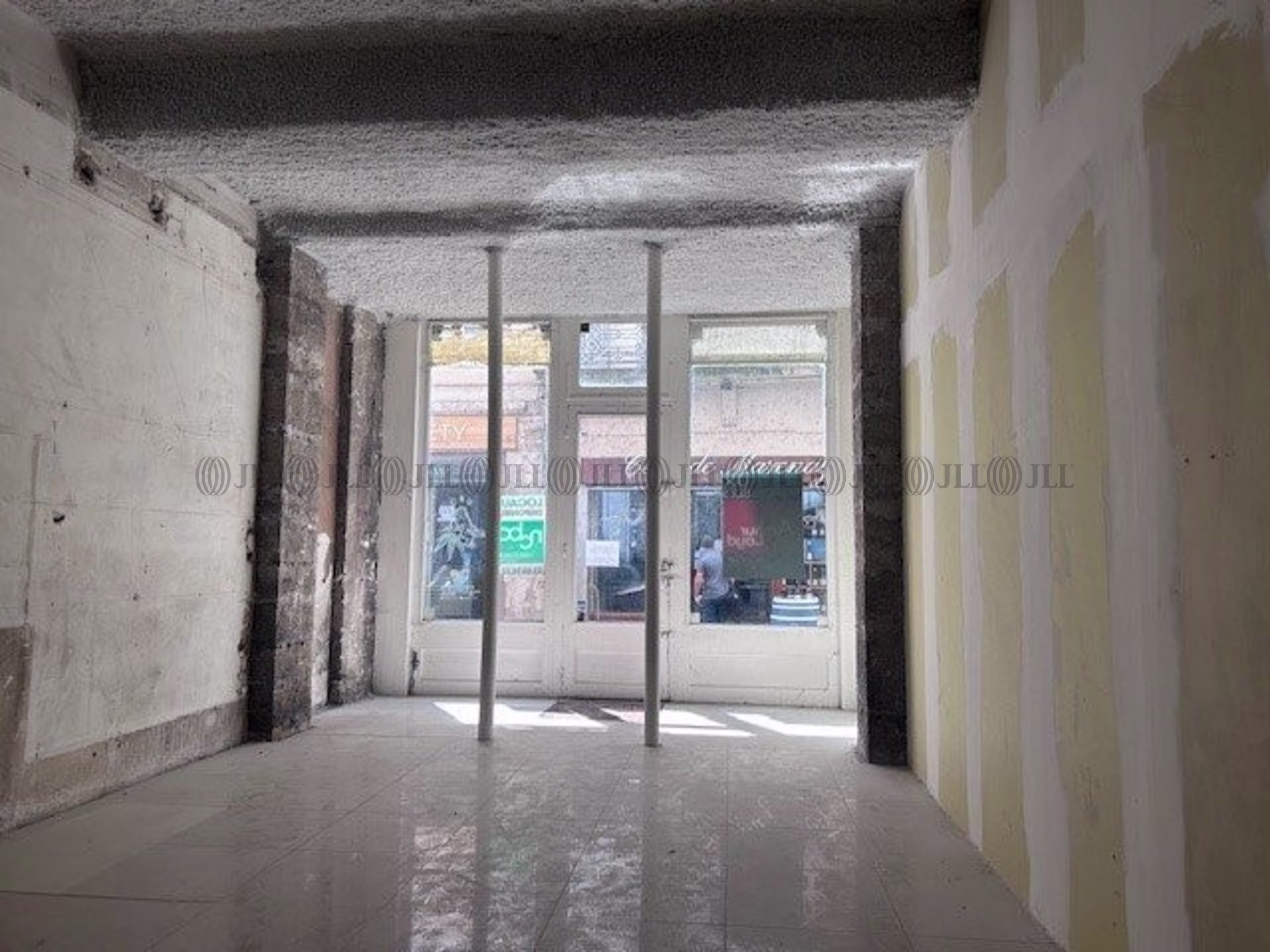 10 GRANDE RUE