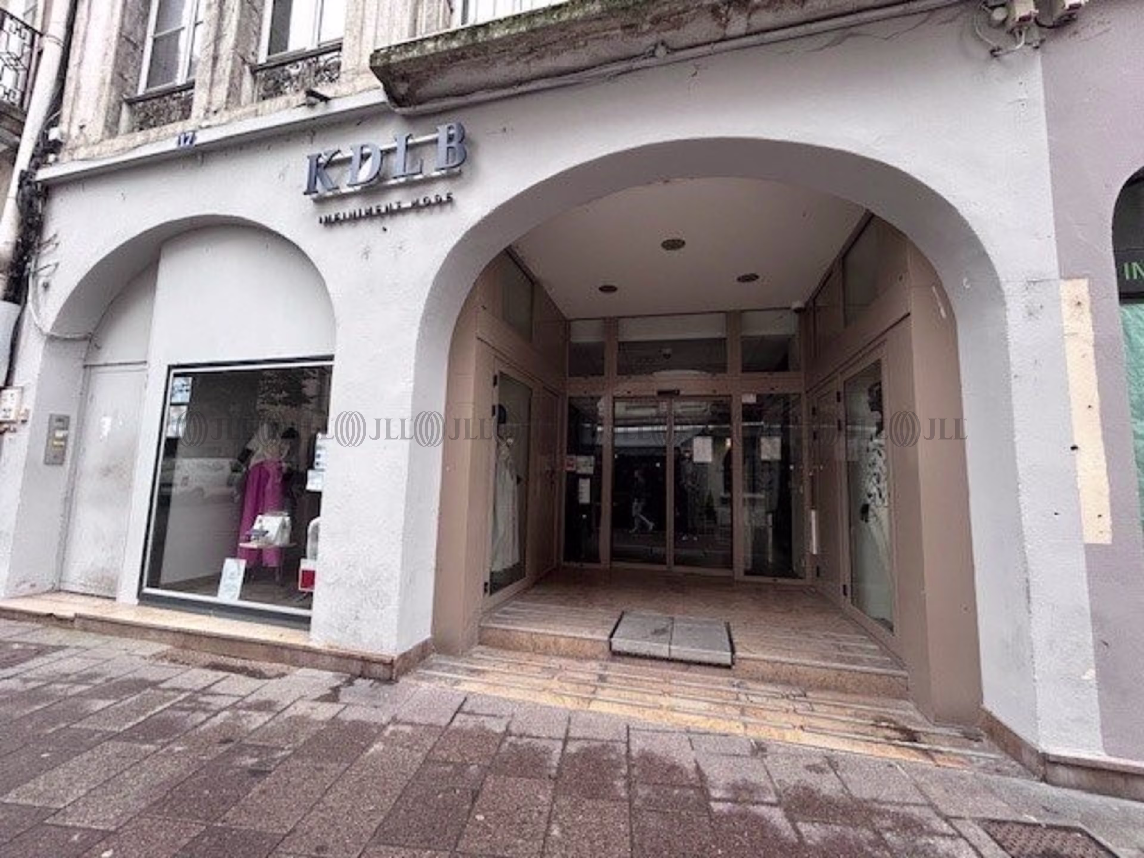 17 PLACE DU CHATELET