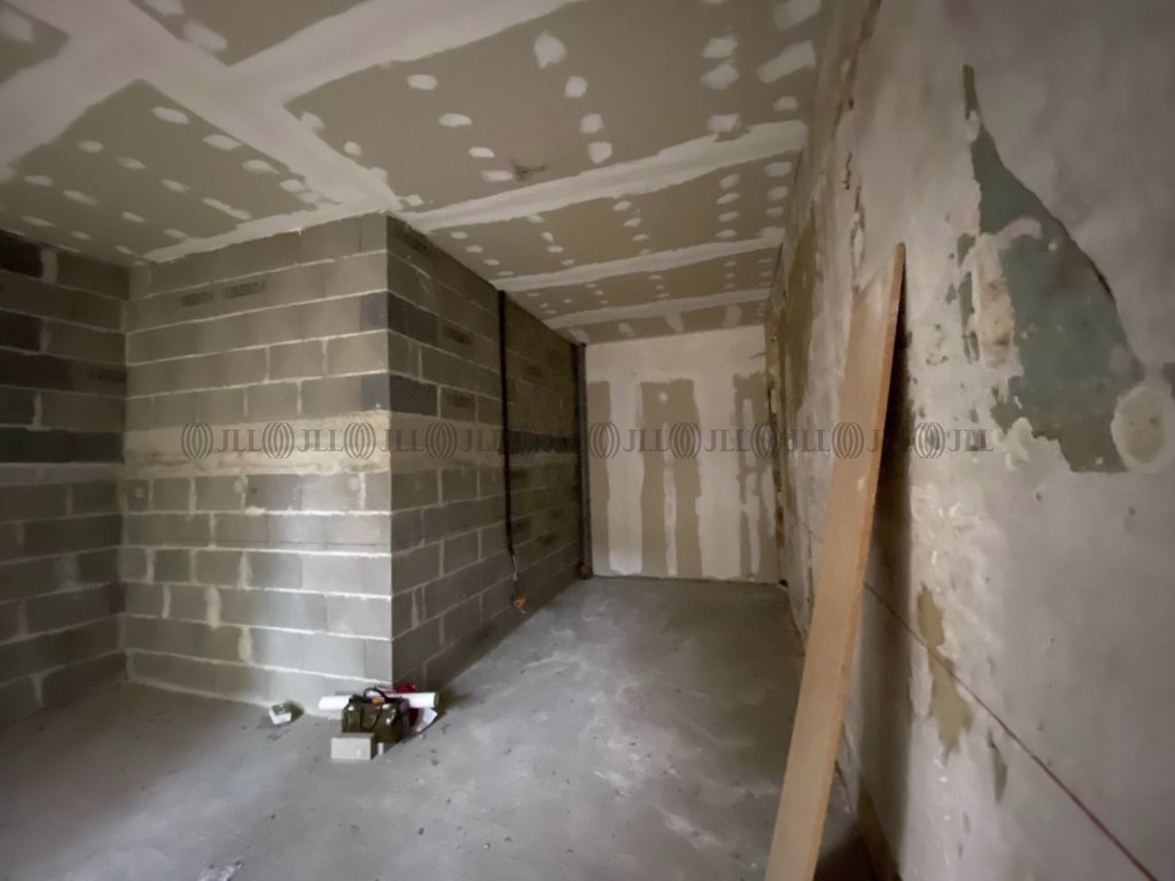 16 AVENUE DU 4 SEPTEMBRE 1944