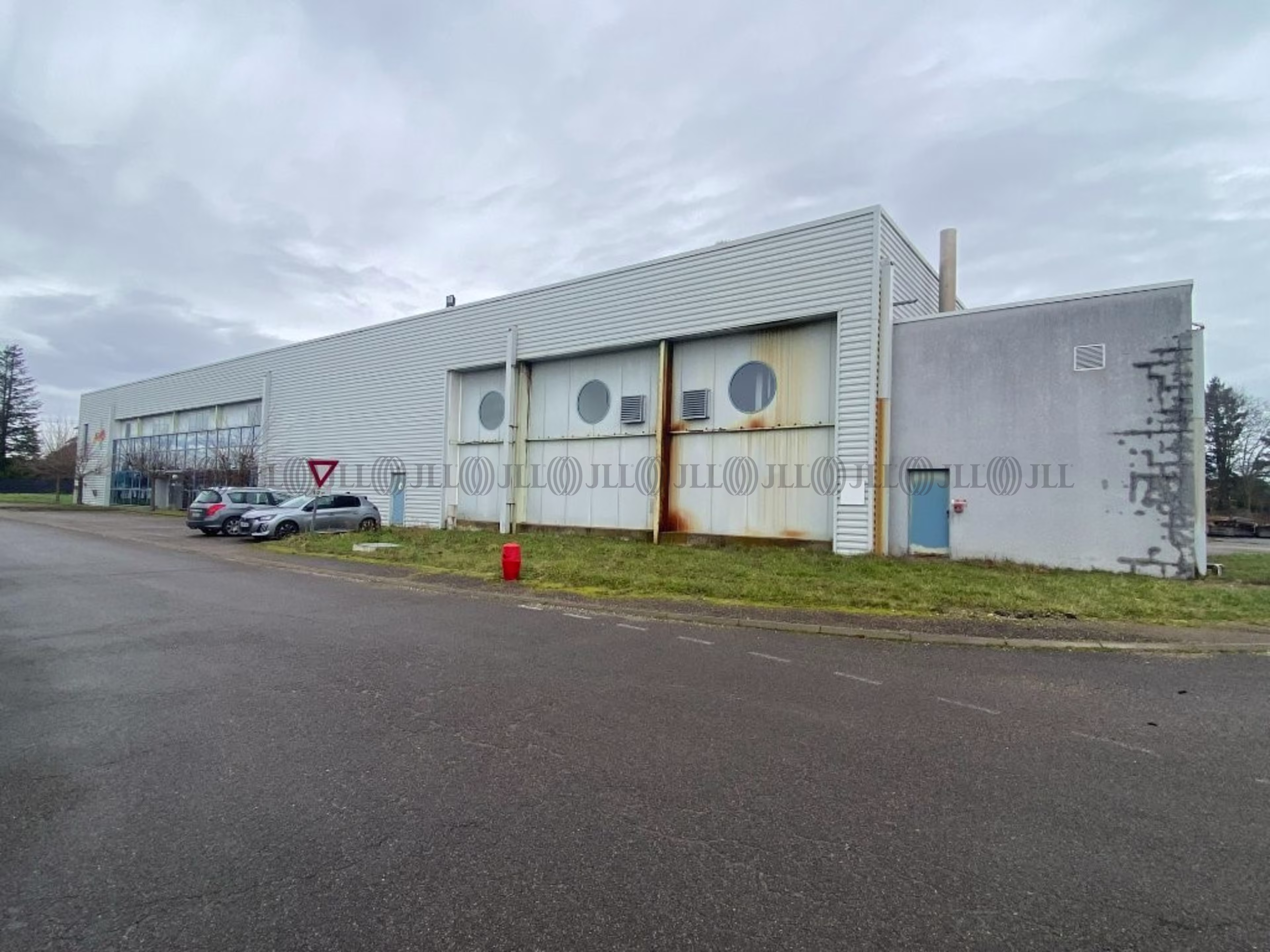 330 RUE DE LAVY