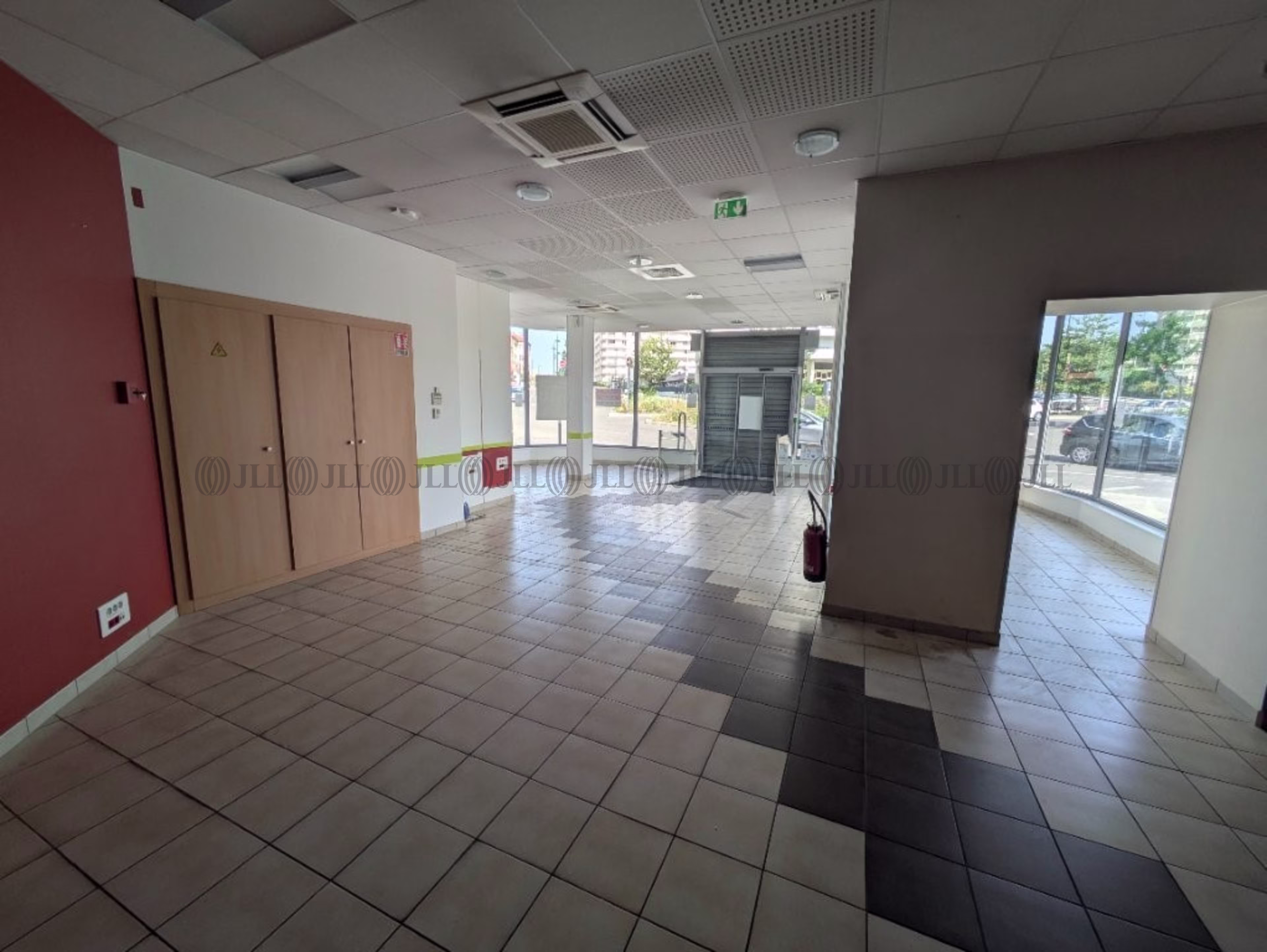 1 AVENUE GEORGES CLEMENCEAU