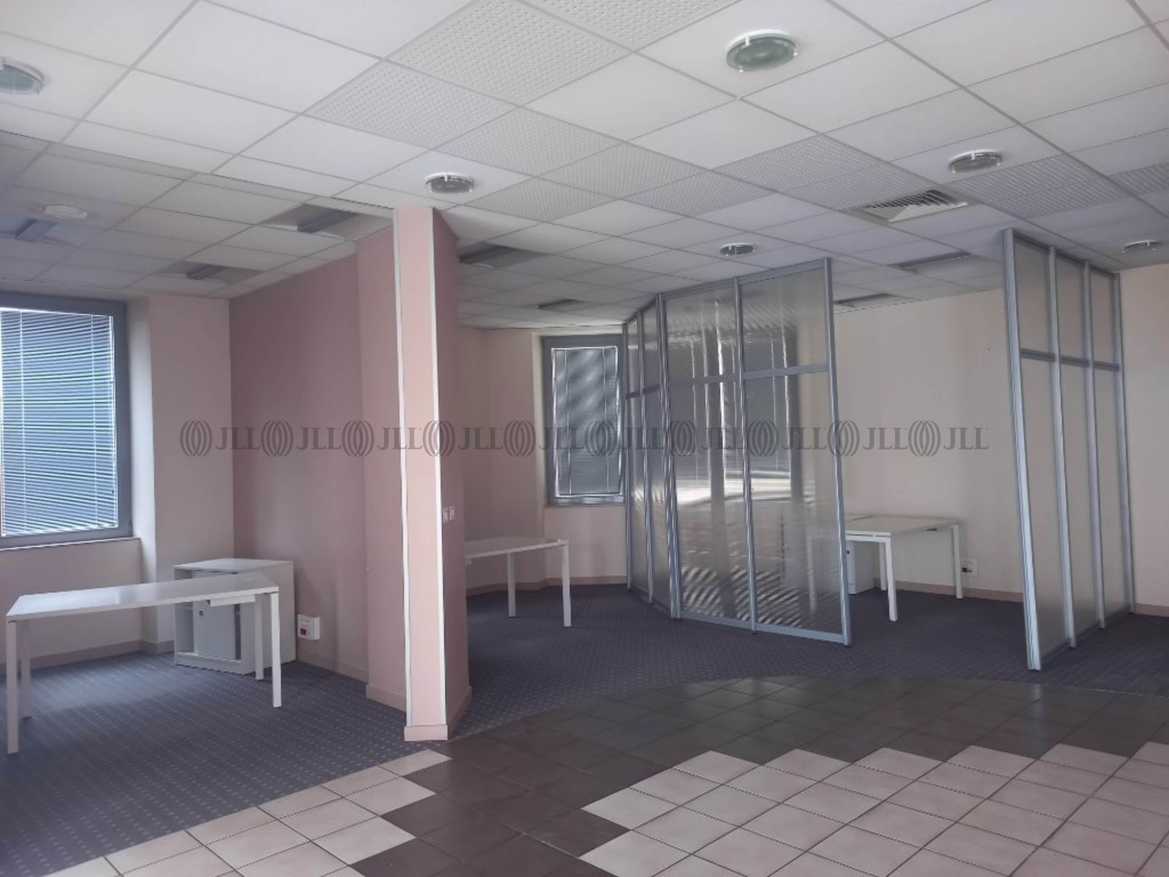 1 AVENUE GEORGES CLEMENCEAU