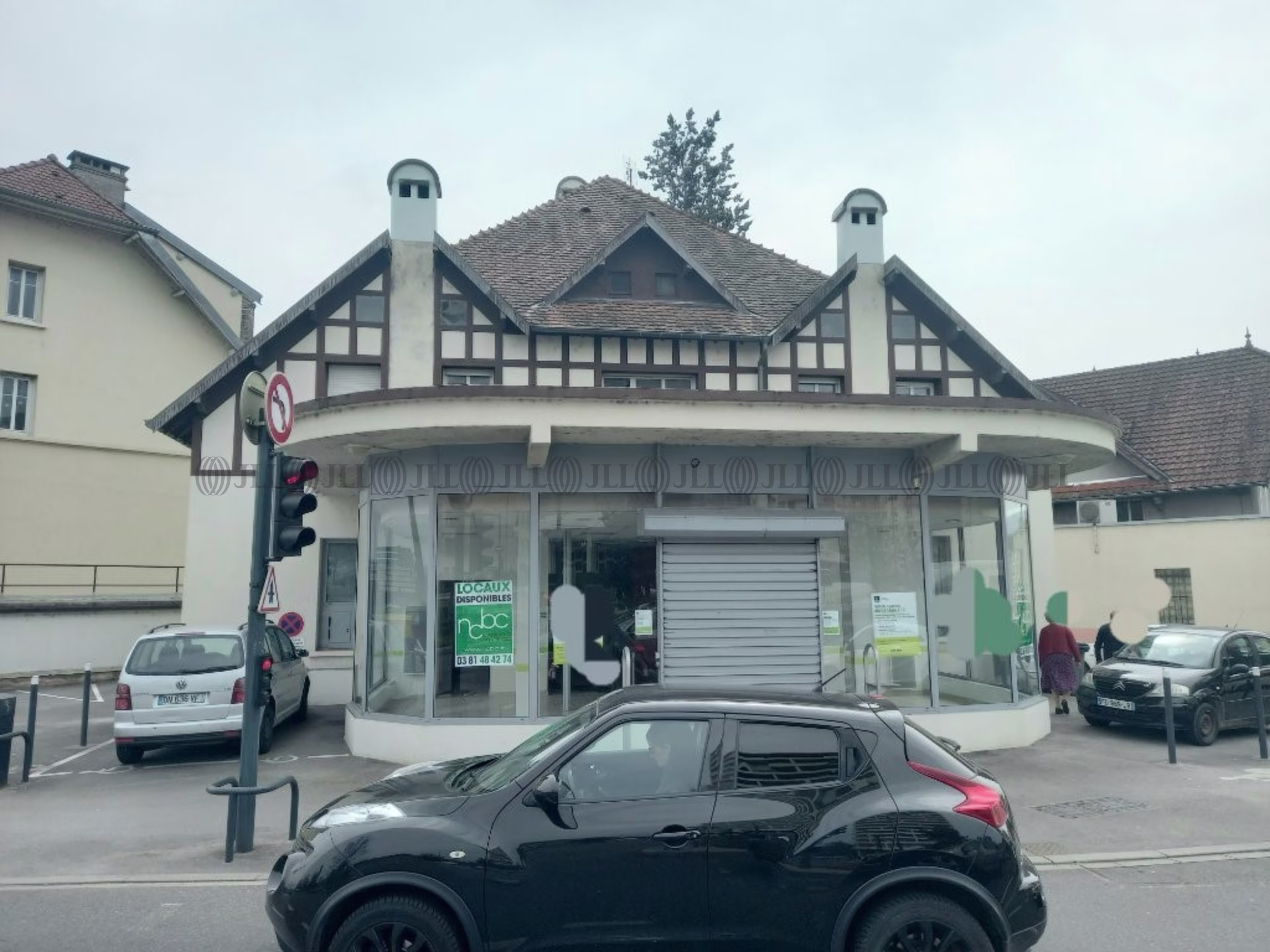 1 AVENUE GEORGES CLEMENCEAU