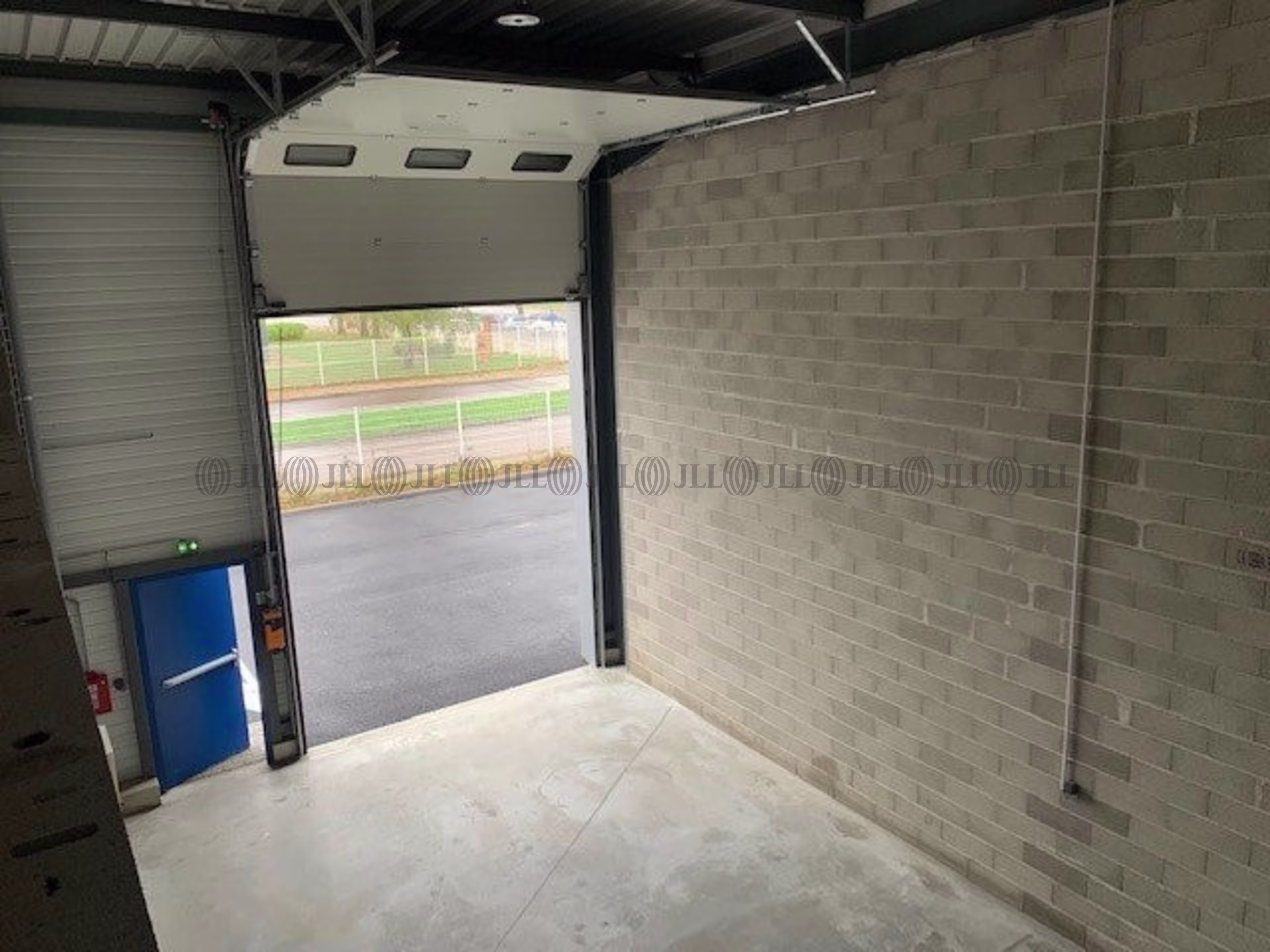 1 RUE GABRIEL LIPPMANN