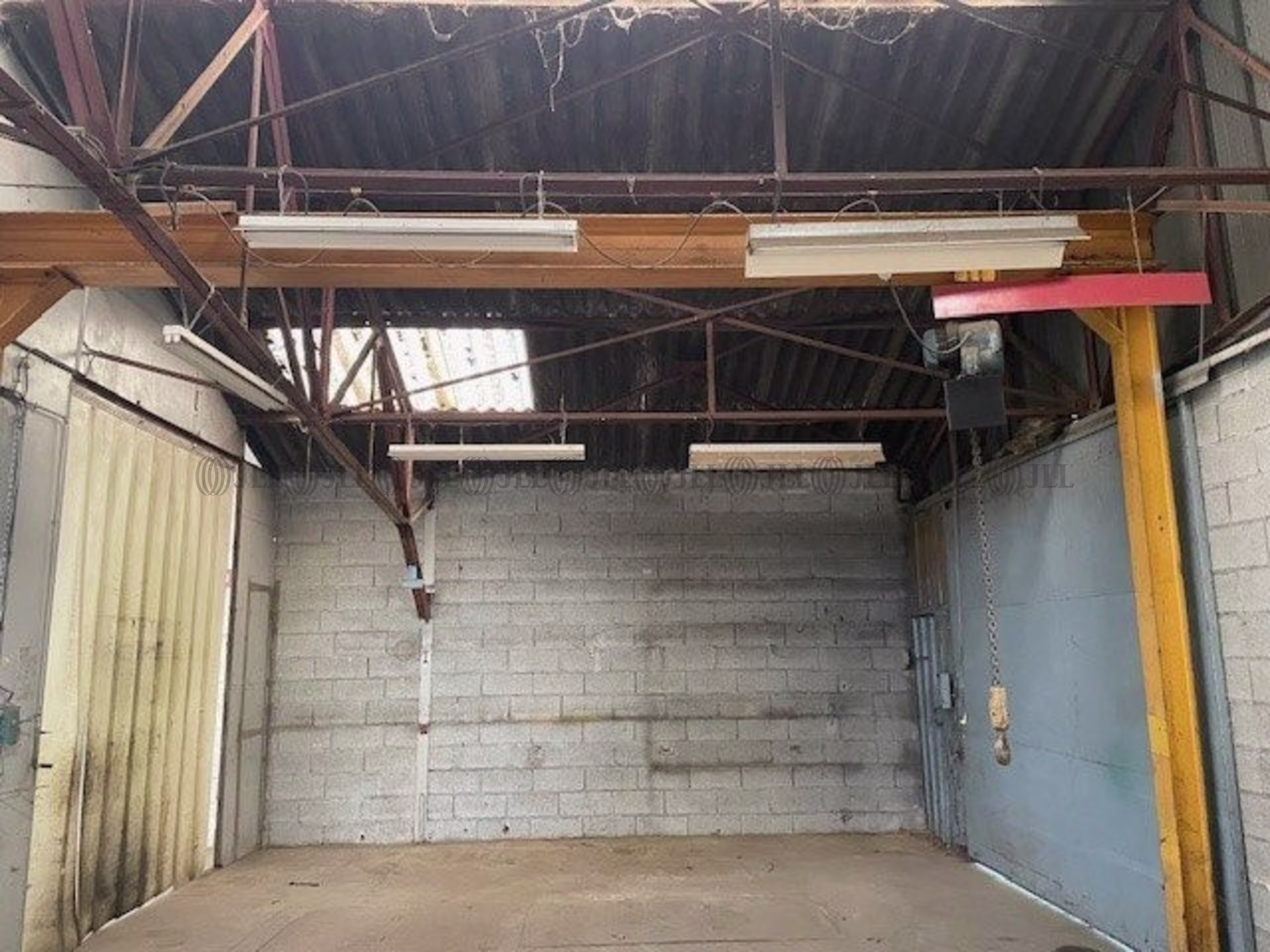 16 RUE DU PROFESSEUR LOUIS NEEL