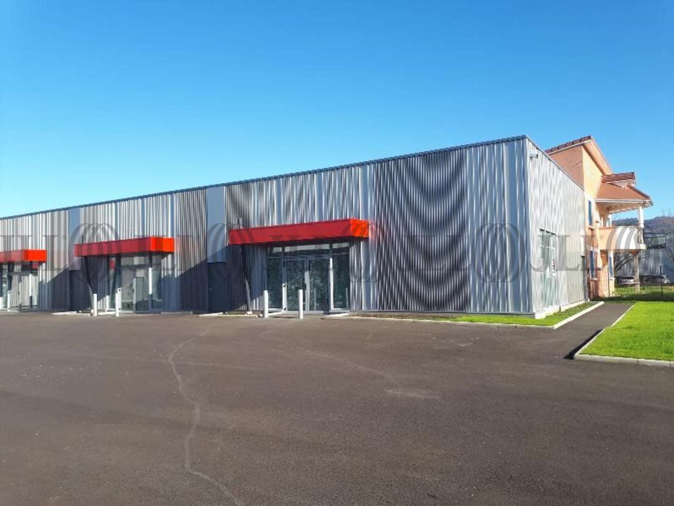 Commerces Thiers, 63300 - RUE DU TORPILLEUR SIROCCO