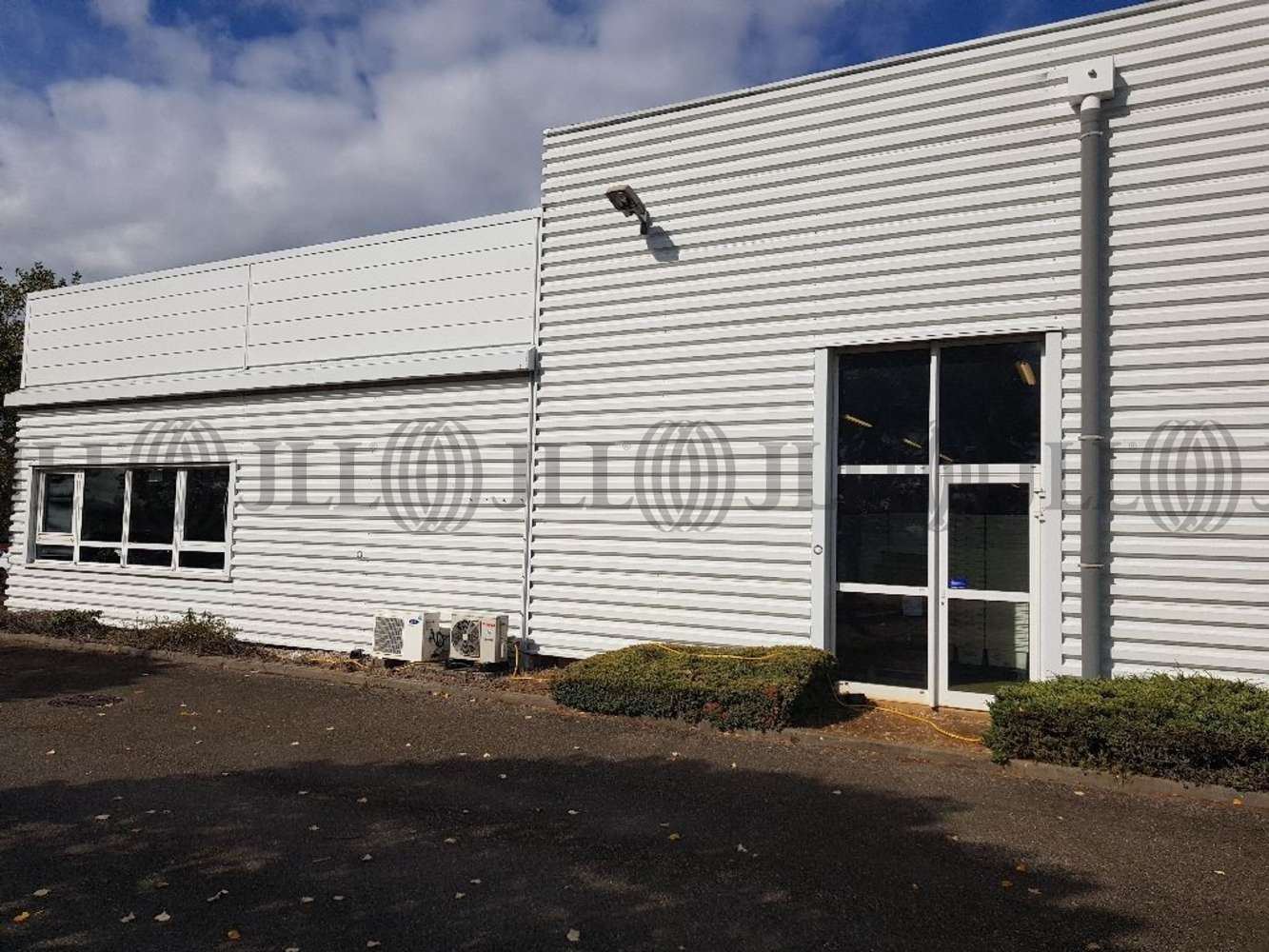 Plateformes logistiques Decines charpieu, 69150 - DECINES-CHARPIEU Plateformes logistiques Decines charpieu, 69150 - DECINES-CHARPIEU