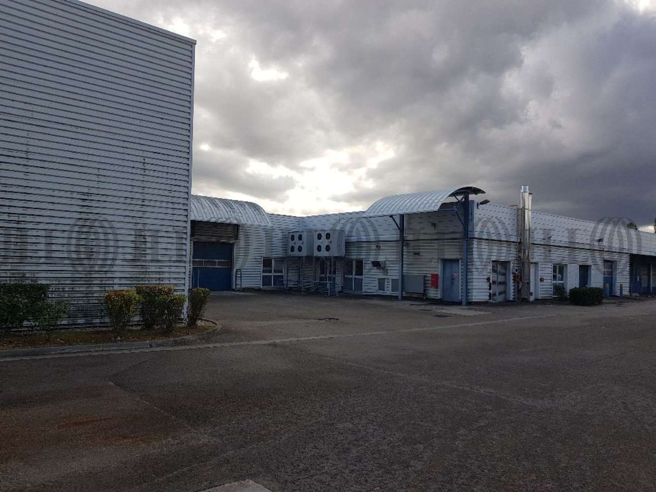 Plateformes logistiques Decines charpieu, 69150 - DECINES-CHARPIEU Plateformes logistiques Decines charpieu, 69150 - DECINES-CHARPIEU