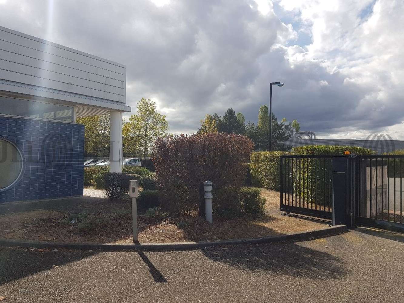 Plateformes logistiques Decines charpieu, 69150 - DECINES-CHARPIEU Plateformes logistiques Decines charpieu, 69150 - DECINES-CHARPIEU