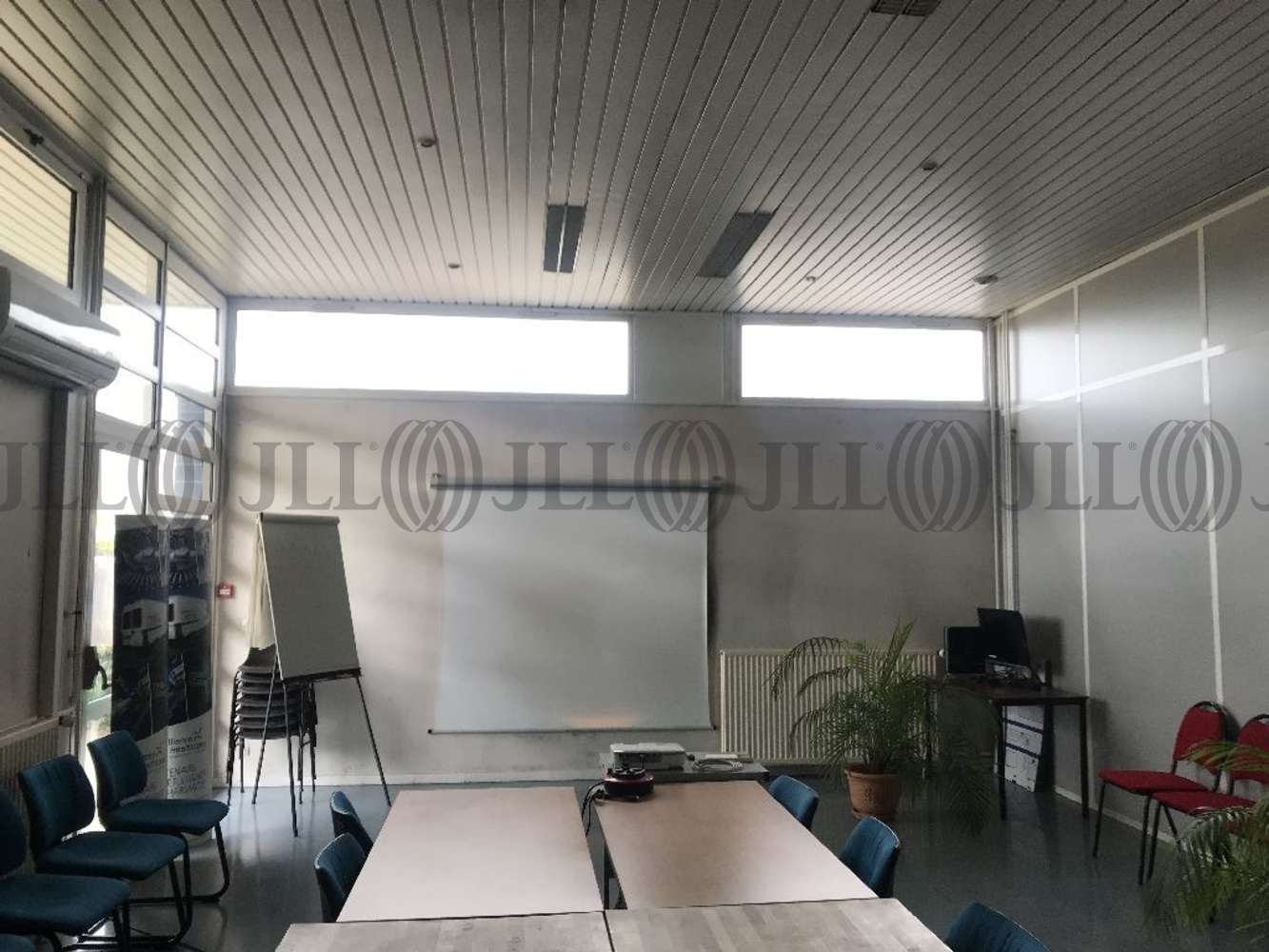 Plateformes logistiques Decines charpieu, 69150 - DECINES-CHARPIEU Plateformes logistiques Decines charpieu, 69150 - DECINES-CHARPIEU