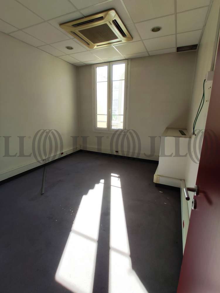 Commerces Cannes, 06400 - 12 RUE JEAN DE RIOUFFE