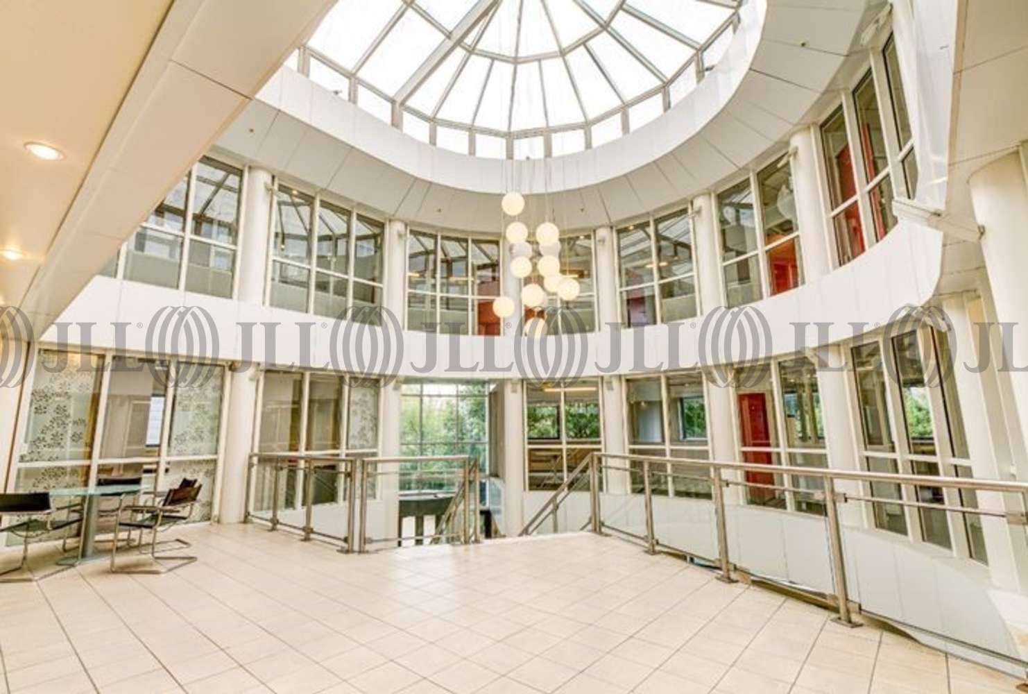 150 Rue De La Belle étoile 95700 Roissy En France