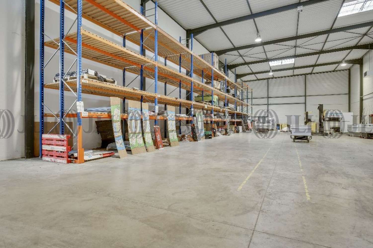 Activités/entrepôt Tigery, 91250 - INNOVESPACE