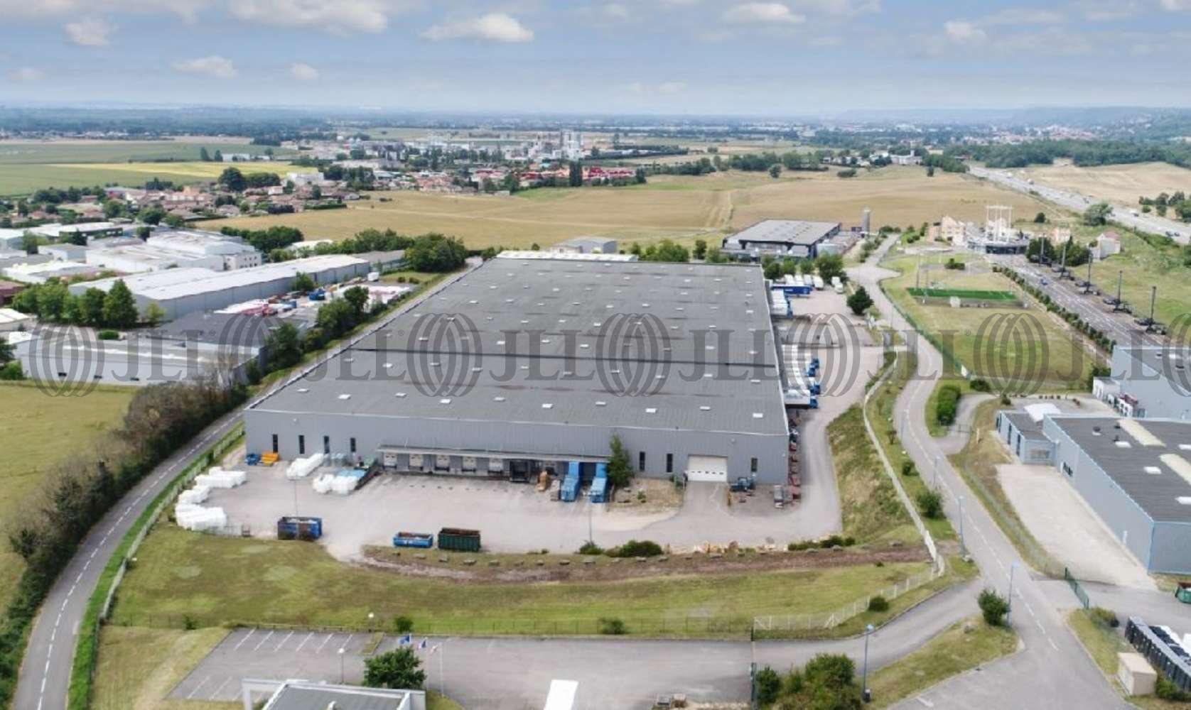 Plateformes logistiques Bressolles, 01360 - BRESSOLLES - BORDURE A42