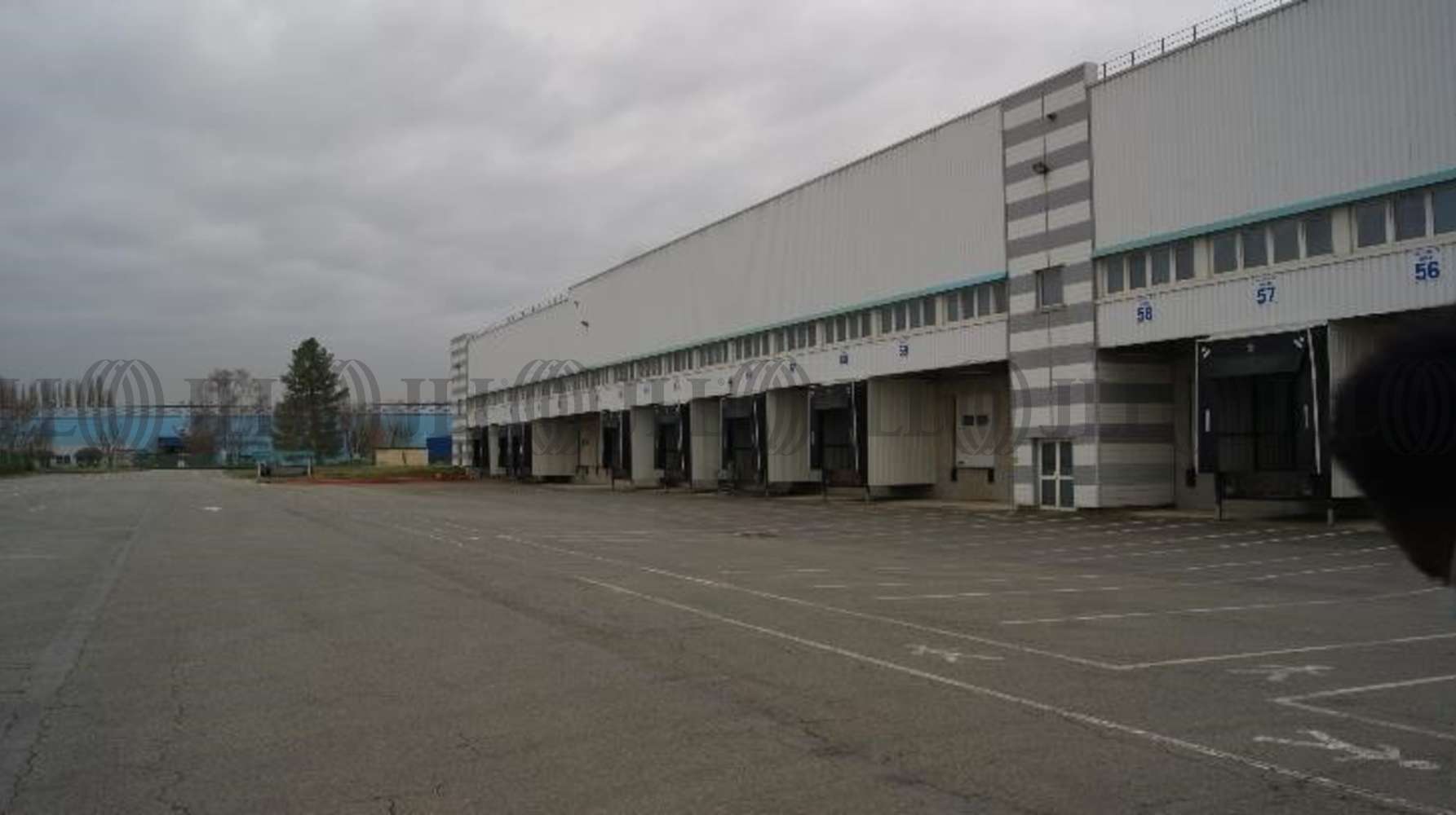 Plateformes logistiques Bruyeres sur oise, 95820 - SERVIN