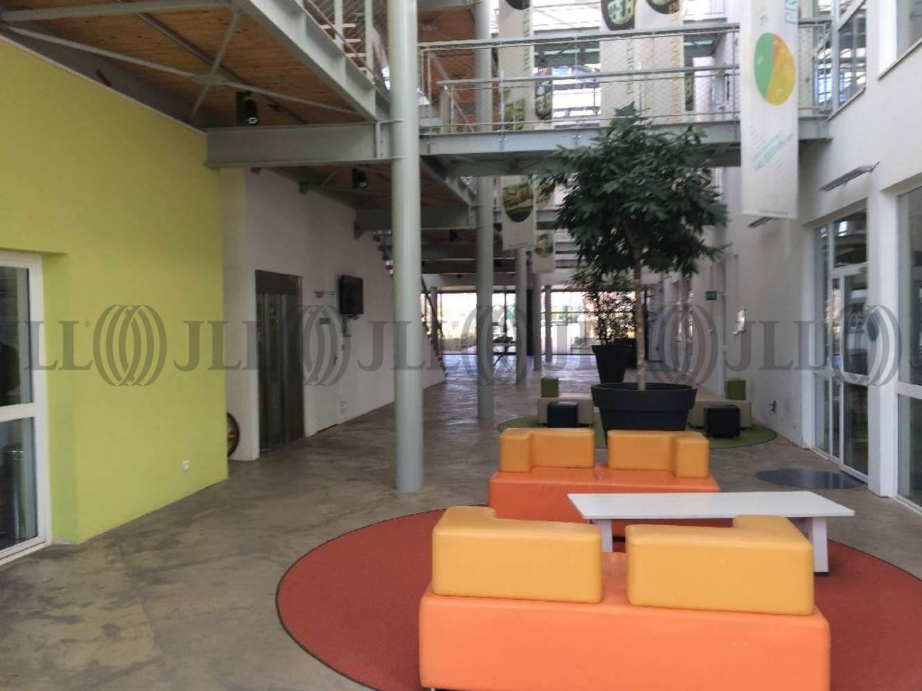 Bureaux St priest, 69800 - CITE DE L ENVIRONNEMENT