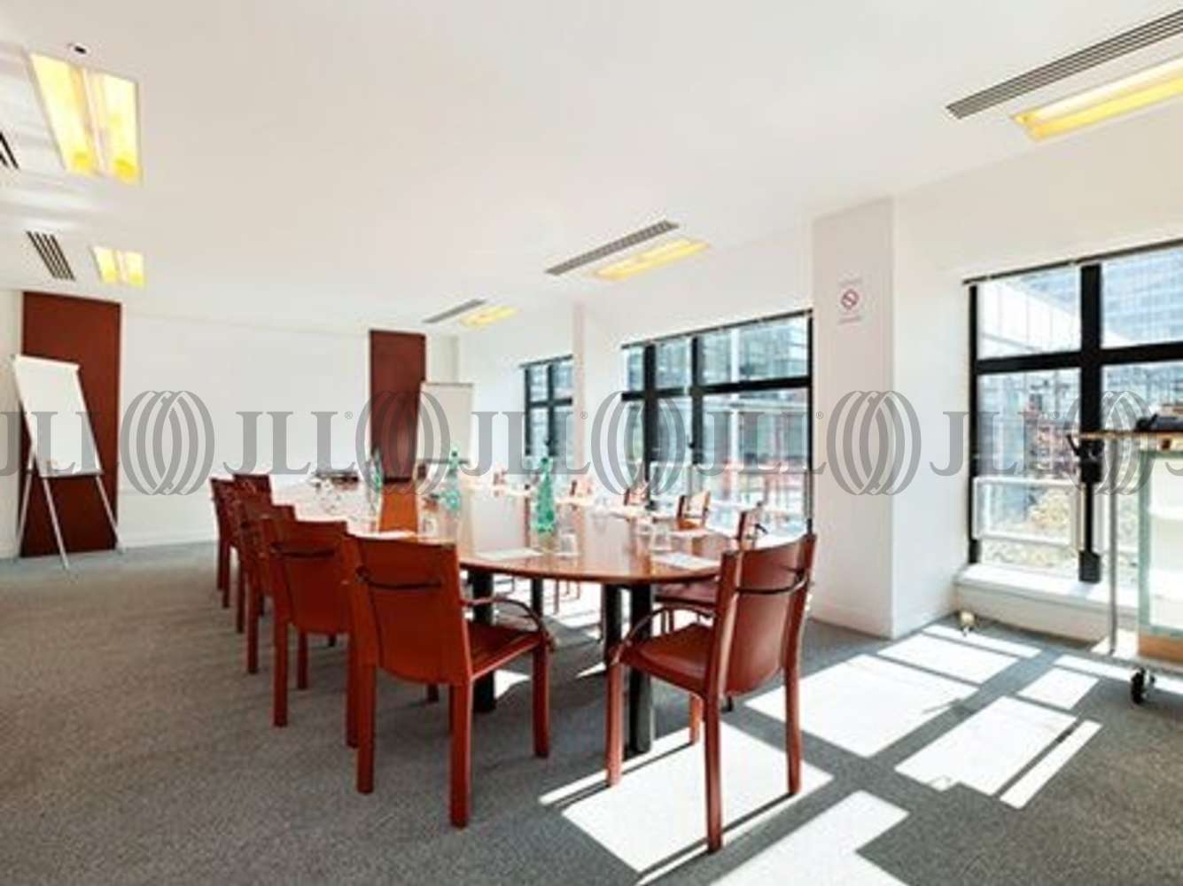 Bureaux Courbevoie, 92400 - CENTRE D'AFFAIRES LA DEFENSE PARVIS Bureaux Courbevoie, 92400 - CENTRE D'AFFAIRES LA DEFENSE PARVIS