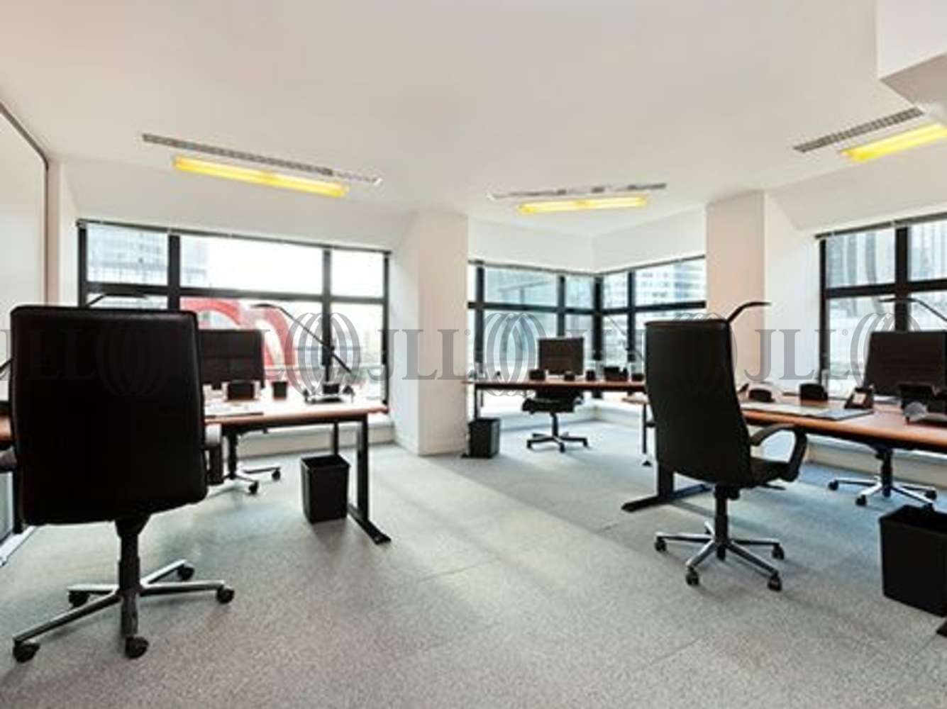 Bureaux Courbevoie, 92400 - CENTRE D'AFFAIRES LA DEFENSE PARVIS Bureaux Courbevoie, 92400 - CENTRE D'AFFAIRES LA DEFENSE PARVIS