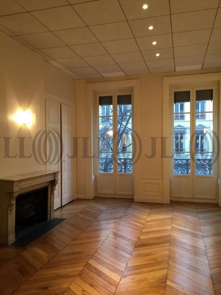Bureaux Lyon, 69002 - 30 RUE DE LA REPUBLIQUE - 9570369