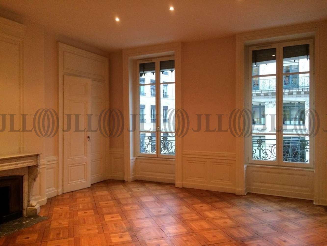 Bureaux Lyon, 69002 - 52 RUE DE LA REPUBLIQUE - 9897874
