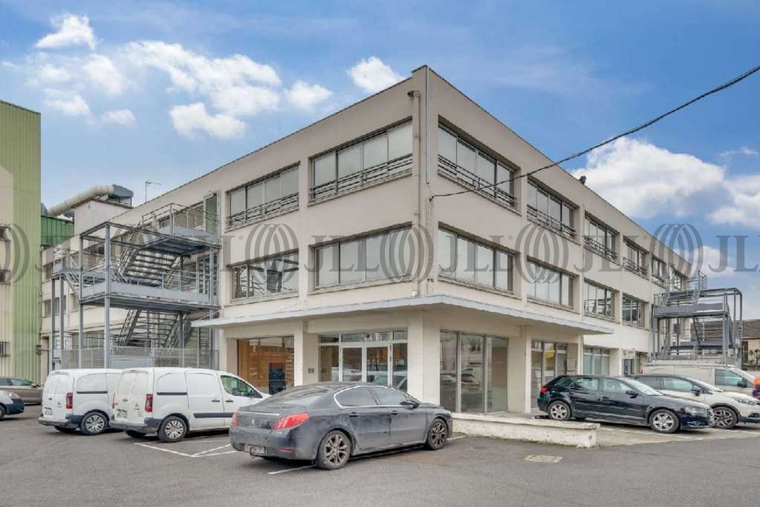 bureaux à louer 93120 IledeFrance LA