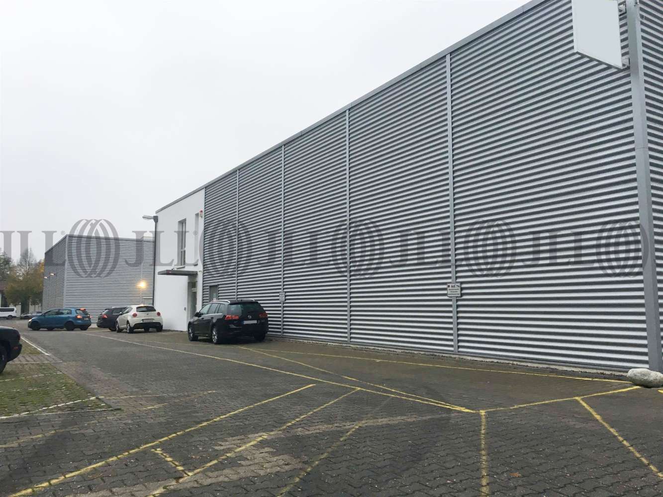 Halle Hanau F2666 Zur Miete Jll