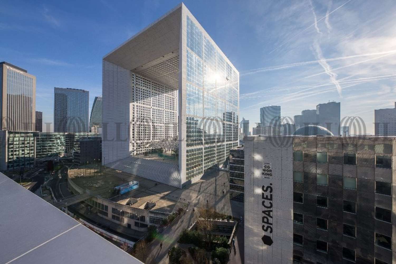 bureaux à louer SPACES COURS VALMY