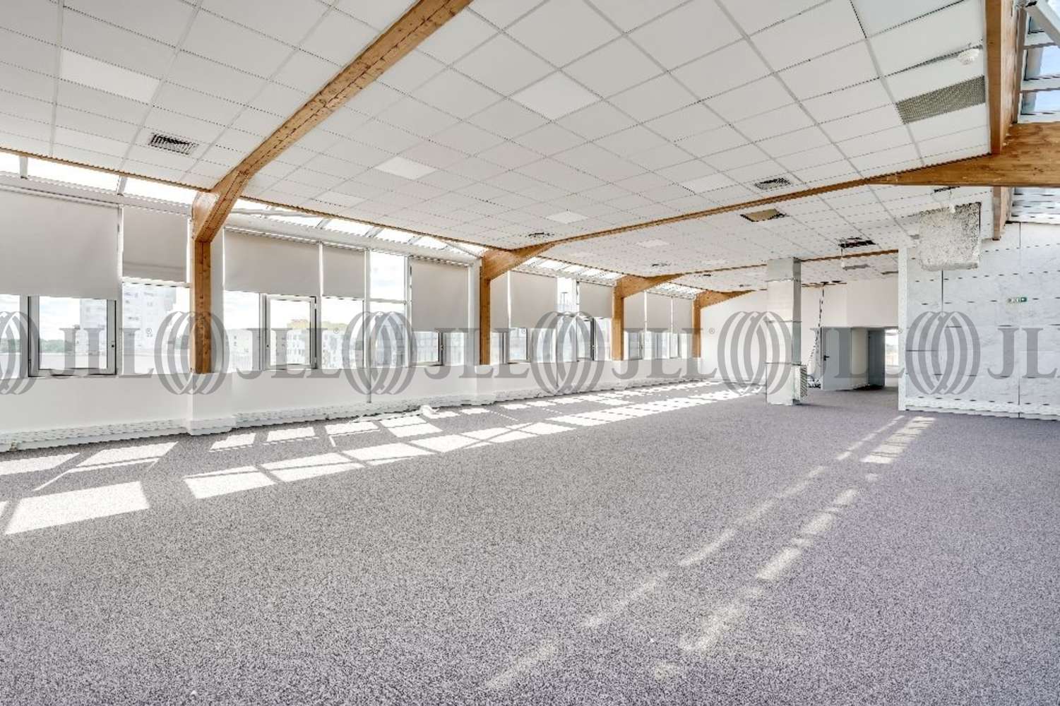 Bureaux Courcouronnes, 91080 - 505 PLACE DES CHAMPS ELYSEES