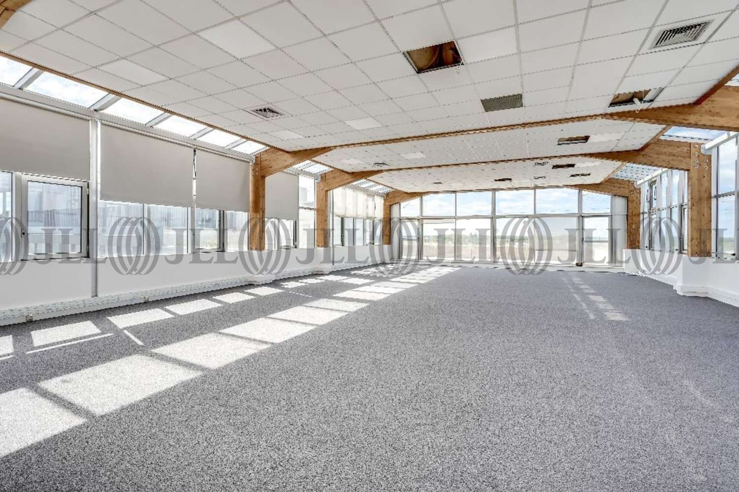 Bureaux Courcouronnes, 91080 - 505 PLACE DES CHAMPS ELYSEES