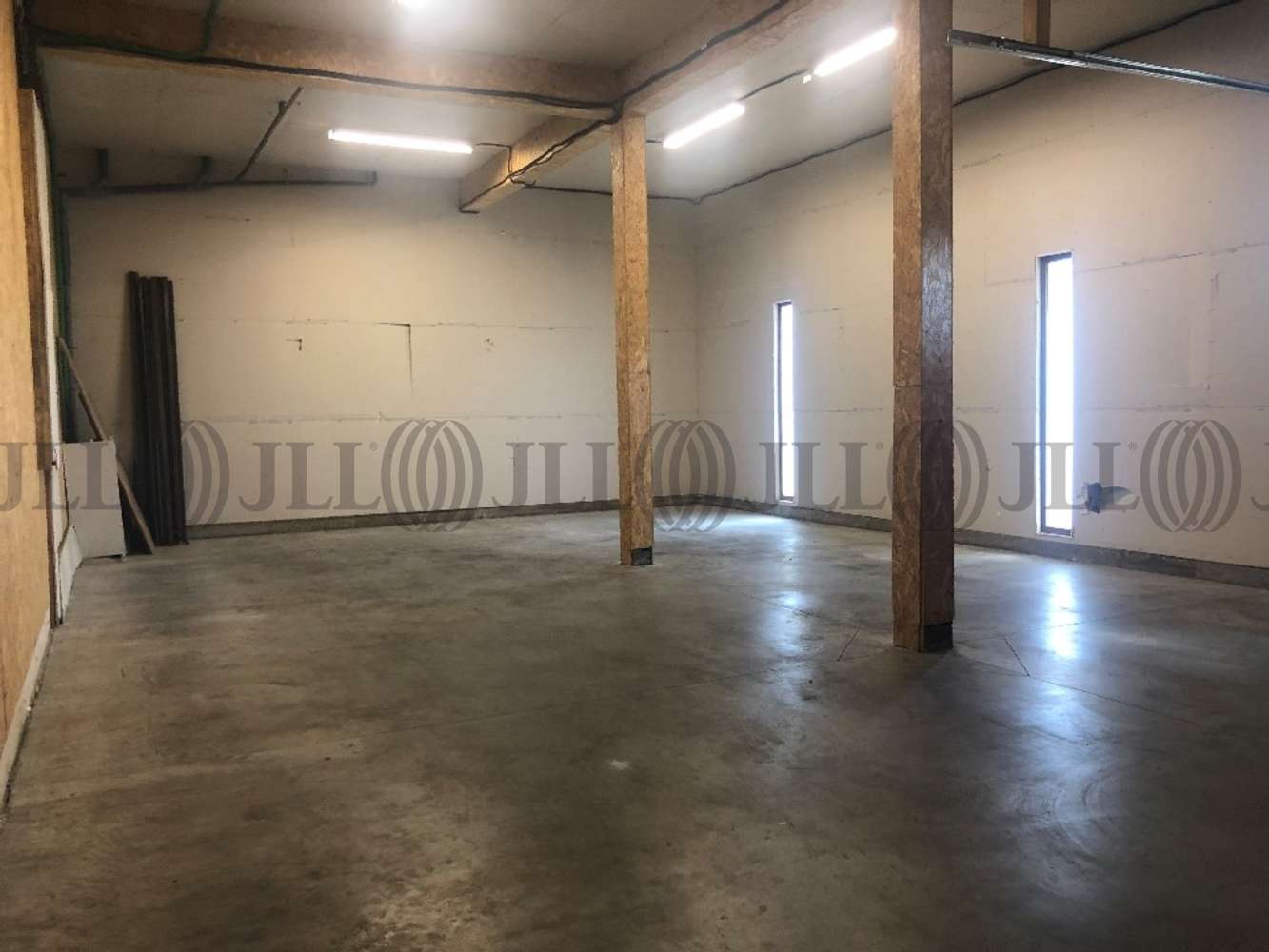 Activités/entrepôt Gazeran, 78125